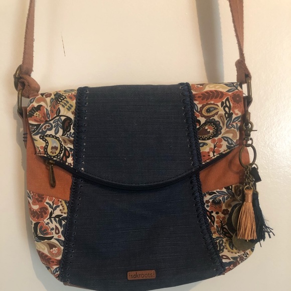 Satchel/Crossbody - Picture 2 of 5